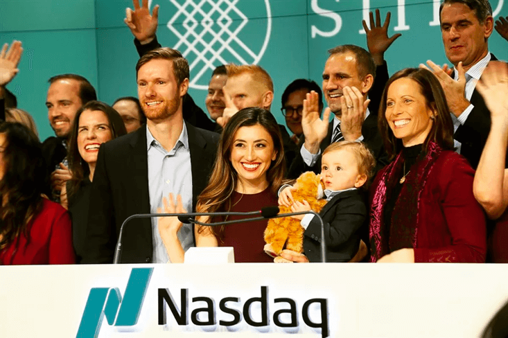 CEO of Stitch fix being awarded trophy